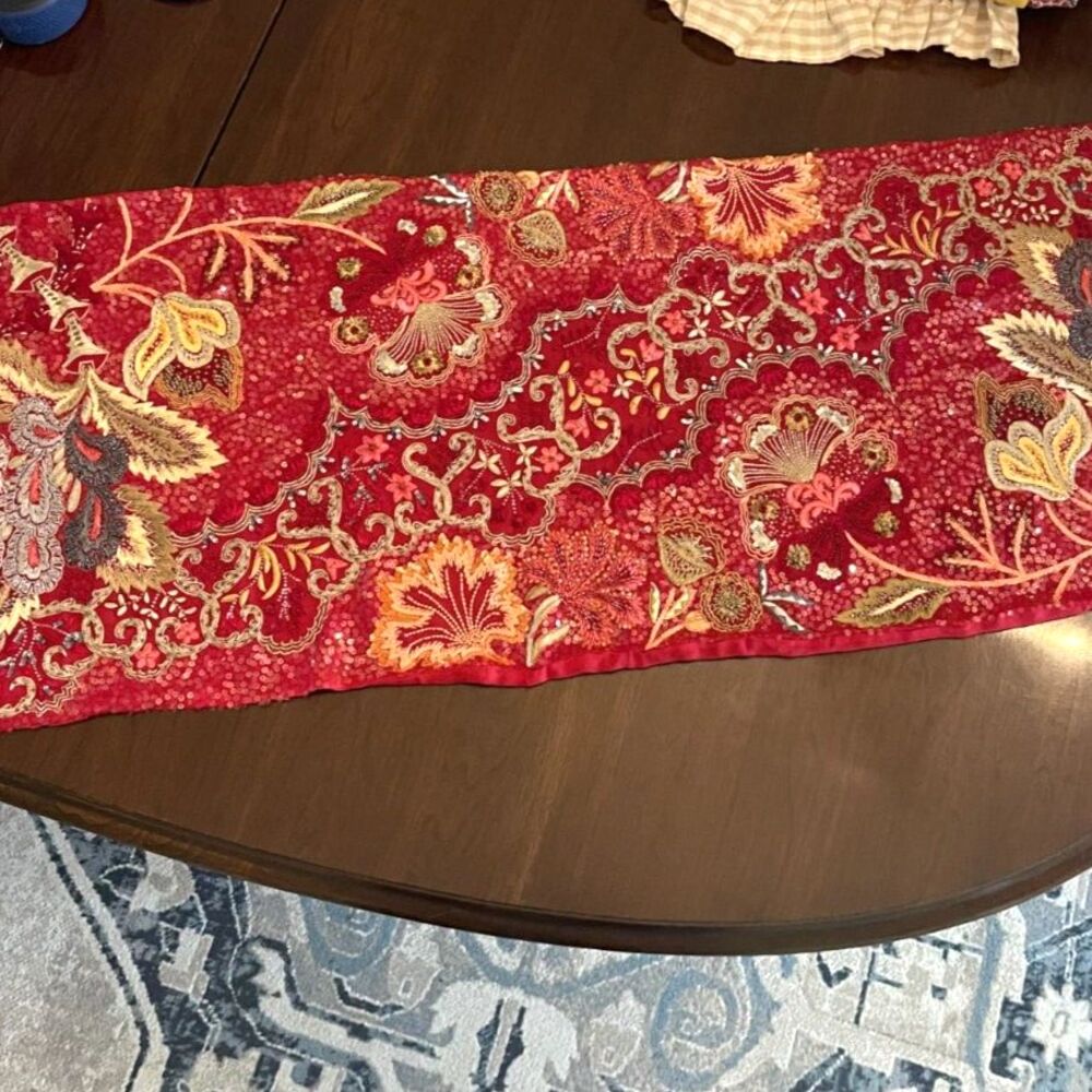 Vintage Megan Park England Floral Embroidered 100% Silk Scarf Red Beaded Shawl - Picture 7 of 11